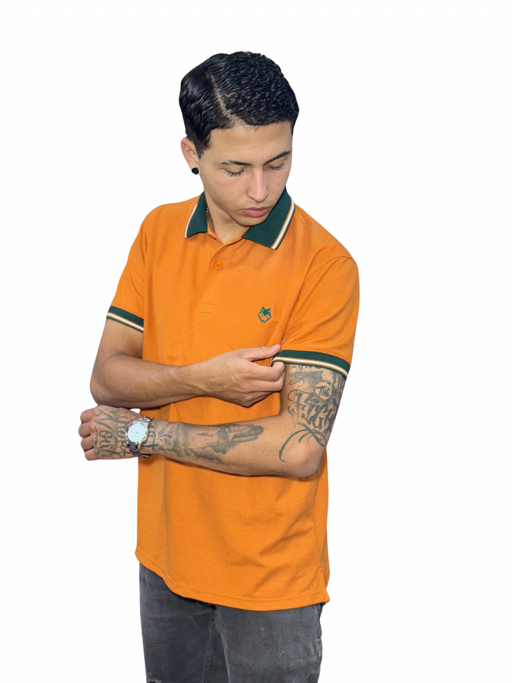 Camiseta tipo Polo JERARQUÍA J8 - 200gr. Una prenda de elegancia y confort
