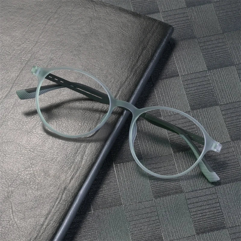 Nuevas gafas ultraligeras TR90 de aleación de titanio y goma para miopía, gafas graduadas redondas retro para hombres y mujeres.