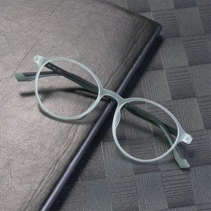 Nuevas gafas ultraligeras TR90 de aleación de titanio y goma para miopía, gafas graduadas redondas retro para hombres y mujeres.